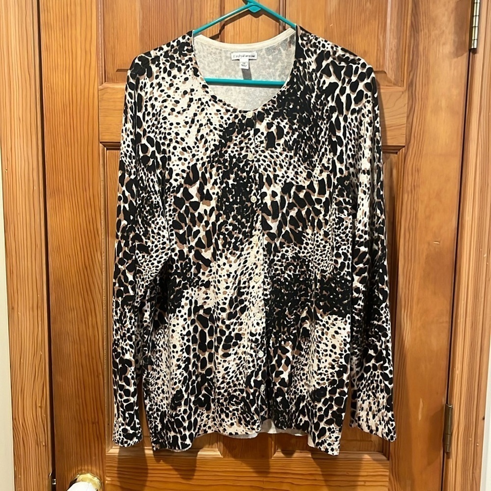 Croft & Barrow leopard print button down cardigan sweater size 1X.
